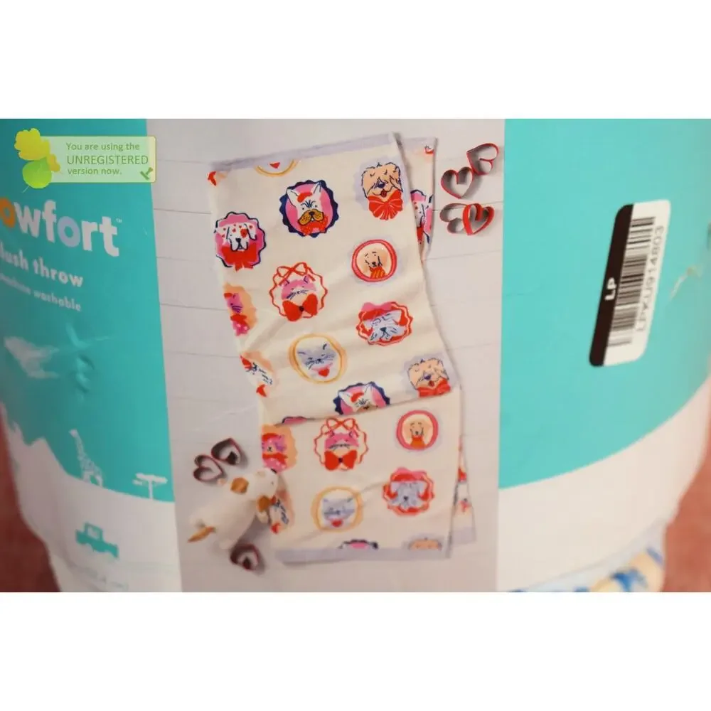 Pillowfort Patisserie Scatter Pet Shoppe Kids' Throw Blanket Cream